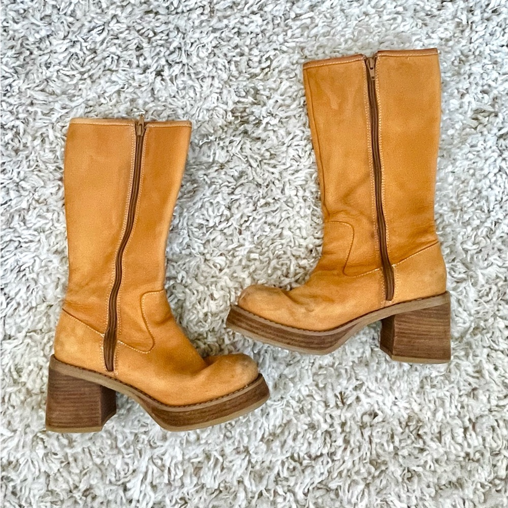 Vintage “Destroy Boot” Style Chunky Platform 90s Boot, Size 8.5